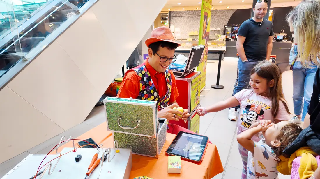 Area bambini allestita per family day aziendale